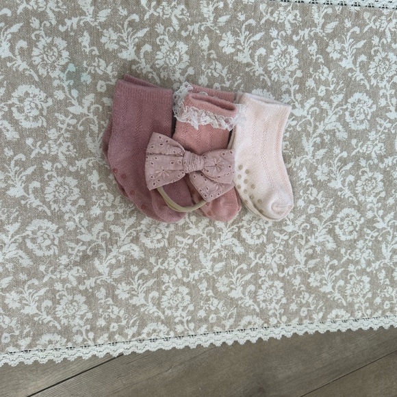 Rabbit Moon Organic Baby Girl Modern Boho Socks 3 Pairs & Bow 24 Months - Picture 3 of 15